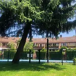 Castellana Jardín 1 Y 2 Parking Y Piscina Gratis!!