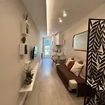 Castellana Jardín 1 Y 2 Parking Y Piscina Gratis!! Apartamento