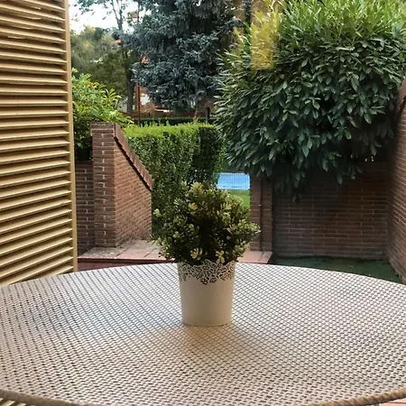 Apartment Castellana Jardin 1 Y 2 Parking Y Piscina Gratis!! *
