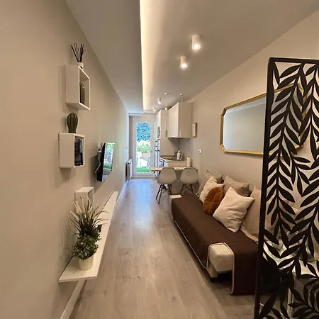 Castellana Jardin 1 Y 2 Parking Y Piscina Gratis!! アパート