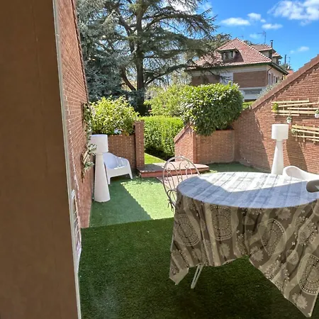 Castellana Jardin 1 Y 2 Parking Y Piscina Gratis!! Burgos