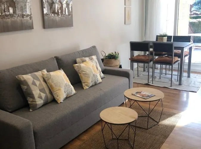 Apartment Castellana Jardin 1 Y 2 Parking Y Piscina Gratis!!