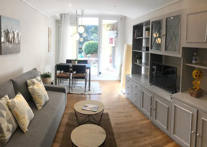 Castellana Jardin 1 Y 2 Parking Y Piscina Gratis!! アパート Burgo