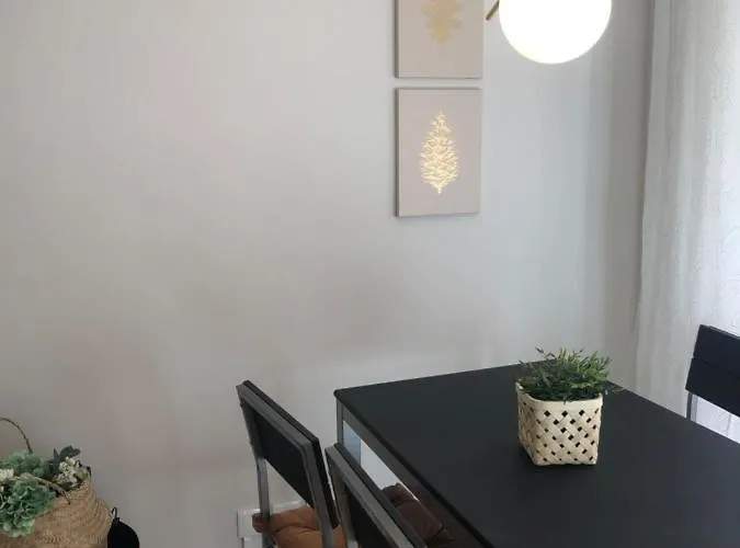 Castellana Jardin 1 Y 2 Parking Y Piscina Gratis!!