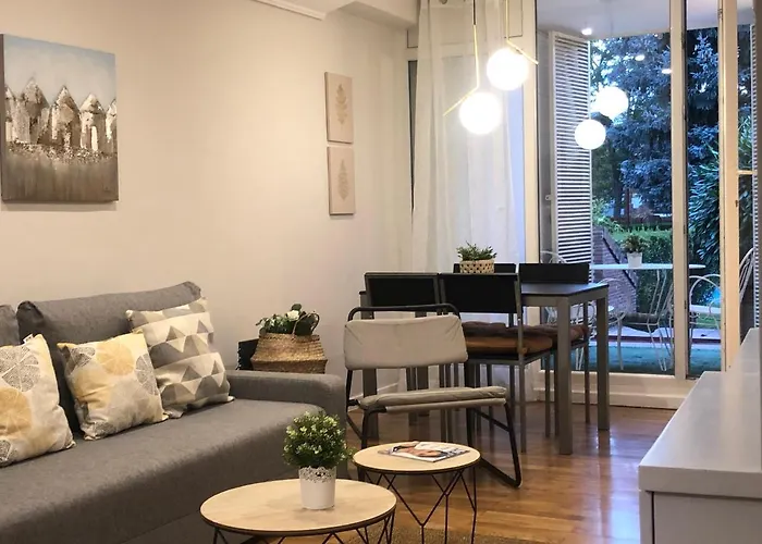 Castellana Jardin 1 Y 2 Parking Y Piscina Gratis!! *