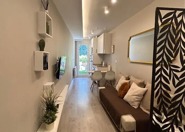 Castellana Jardin 1 Y 2 Parking Y Piscina Gratis!! アパート